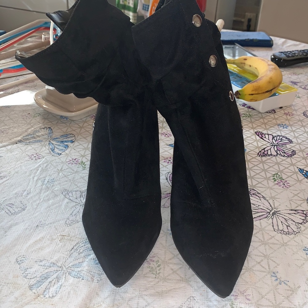 Black bootie heels